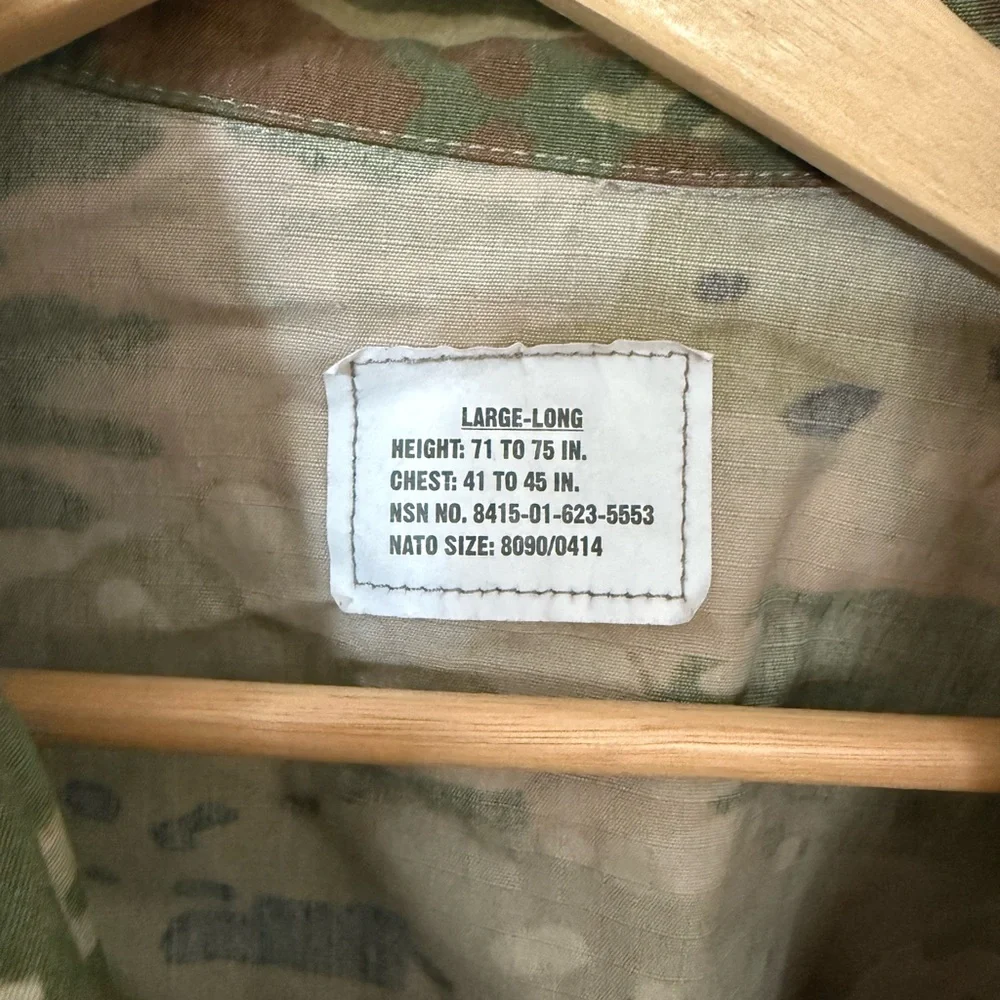 Men's Camouflage Outdoor Performance Jacket - Picture 2 of 5